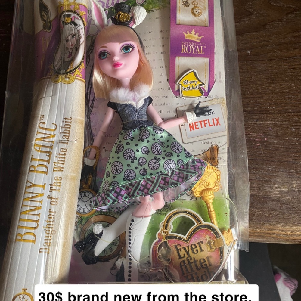 collectible Ever After High dolls